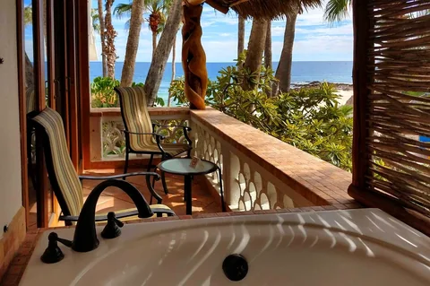 Deluxe Ocean King Bed